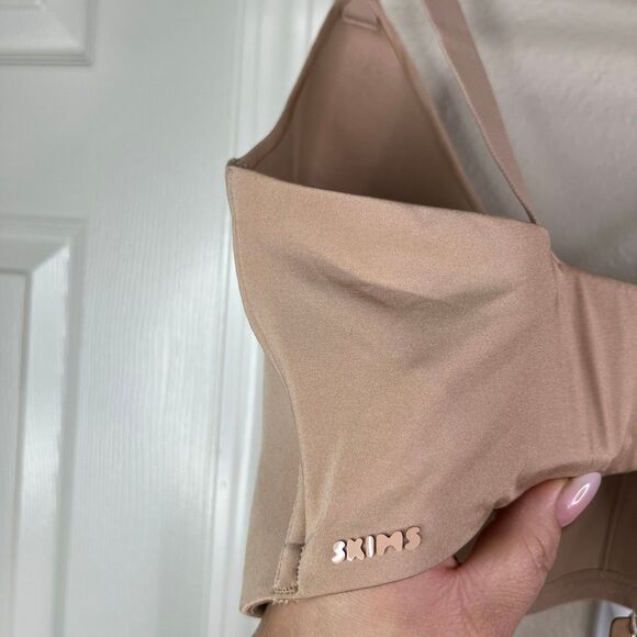 NWT SKIMS Wireless Form T-Shirt Demi Women’s Bra Size 42DDDD #540 - Picture 9 of 12